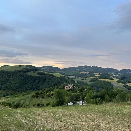 La Valle Dimenticata Wellness * Urbania